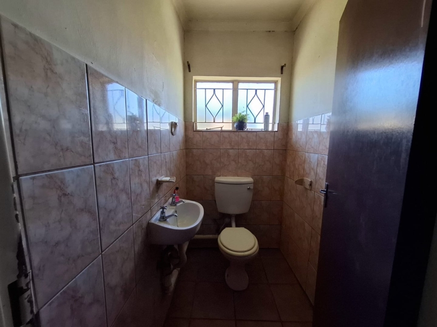4 Bedroom Property for Sale in Oos Einde North West
